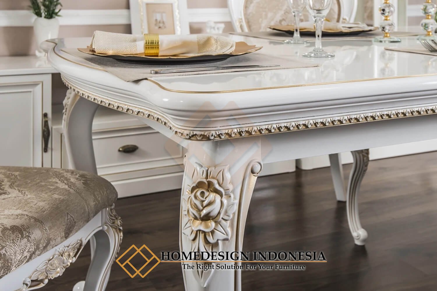 Meja Makan Klasik Mewah Rose Carving Luxury Design FM-378.1 Meja Makan Klasik Mewah Rose Carving Luxury Design FM-378.1